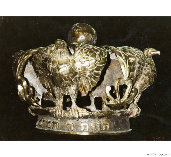 Crown for the Ark